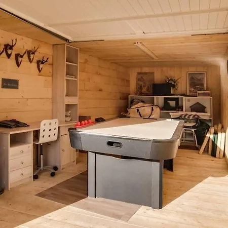 Enjoy - With Private Swimming Pool *